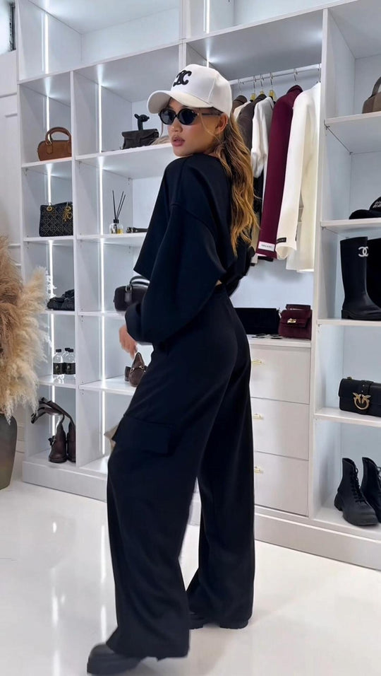 Damen kurzes Oversize-Sweatshirt mit weitem Cargo-Hose Lounge-Set Eichborn Berlin
