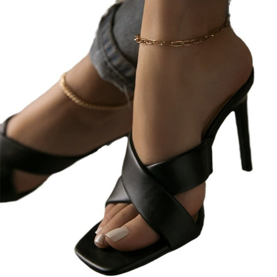 Damen High Heel Sandalen mit elegantem Kreuzriemen-Design und komfortablem Fußbett EB