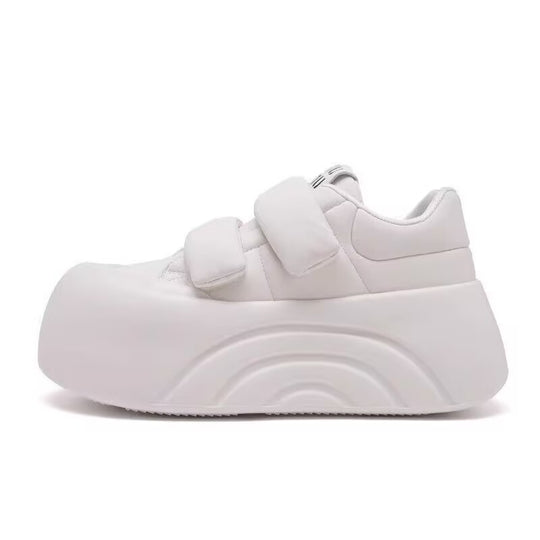 Damen Sneakers mit verstellbaren Klettverschlüssen und dämpfender Sohle EB