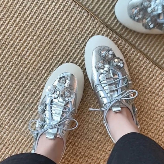 Damen modische Sneaker mit floralem Dekor EB