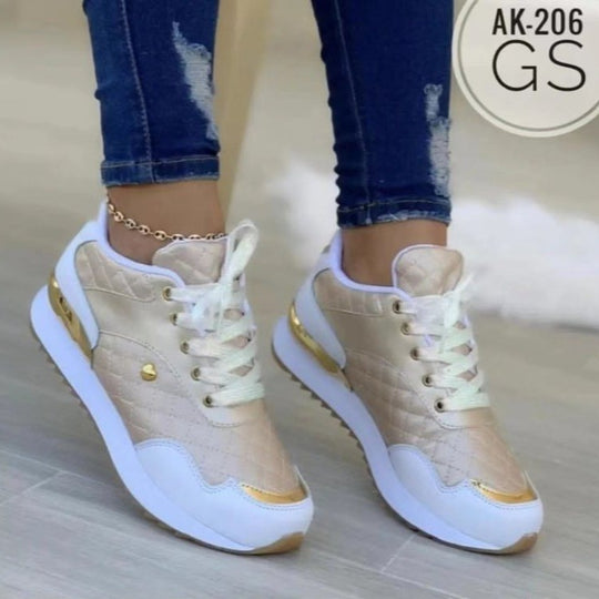 Damen modische Sneakers mit edlen Metalldetails und komfortabler Sohle EB