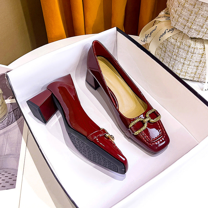 Damen Komfortable Blockabsatz-Pumps mit elegantem Riemendetail EB