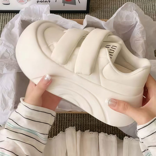 Damen Sneakers mit verstellbaren Klettverschlüssen und dämpfender Sohle EB