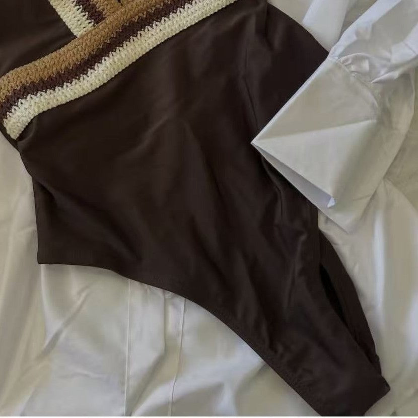 Damen Eleganter Einteiler-Badeanzug mit raffinierten Farbdetails EB