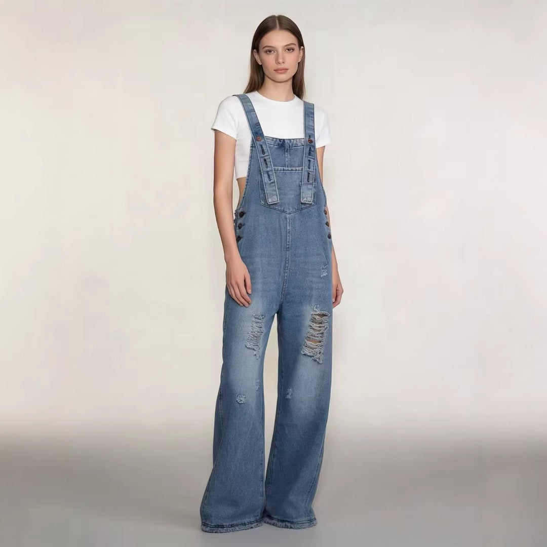 Damen nan moderne Baggy-Latzhose aus pigmentgefärbtem Stretch-Denim mit verstellbaren Trägern und sichtbaren Rissen EB