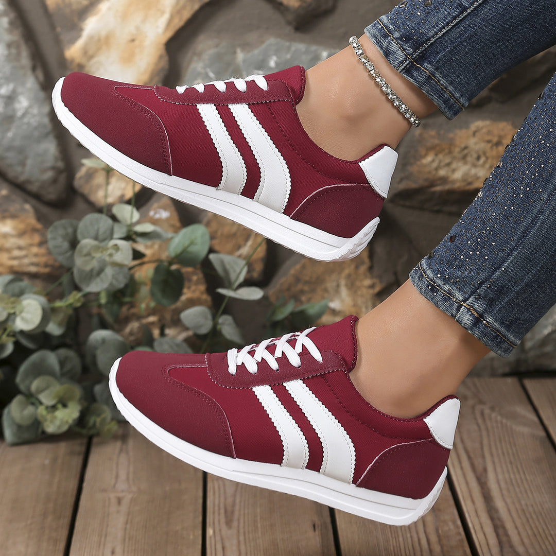 Damen Sportliche Freizeitsneaker mit praktischem Schnürverschluss EB