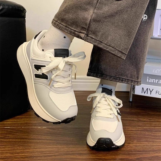 Damen Plattform Sneakers mit ergonomischer Dämpfung und trendigem Design EB