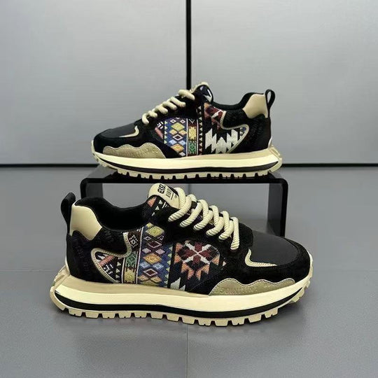 Damen Sportliche Sneaker mit einzigartigem geometrischen Design und dämpfender Sohle EB