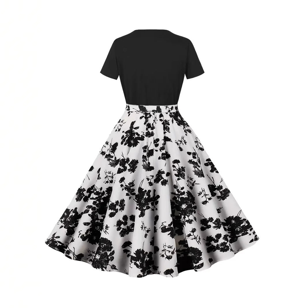Damen Elegantes Spitzen-Kleid mit kontrastierendem Oberteil und fließendem Rock EB