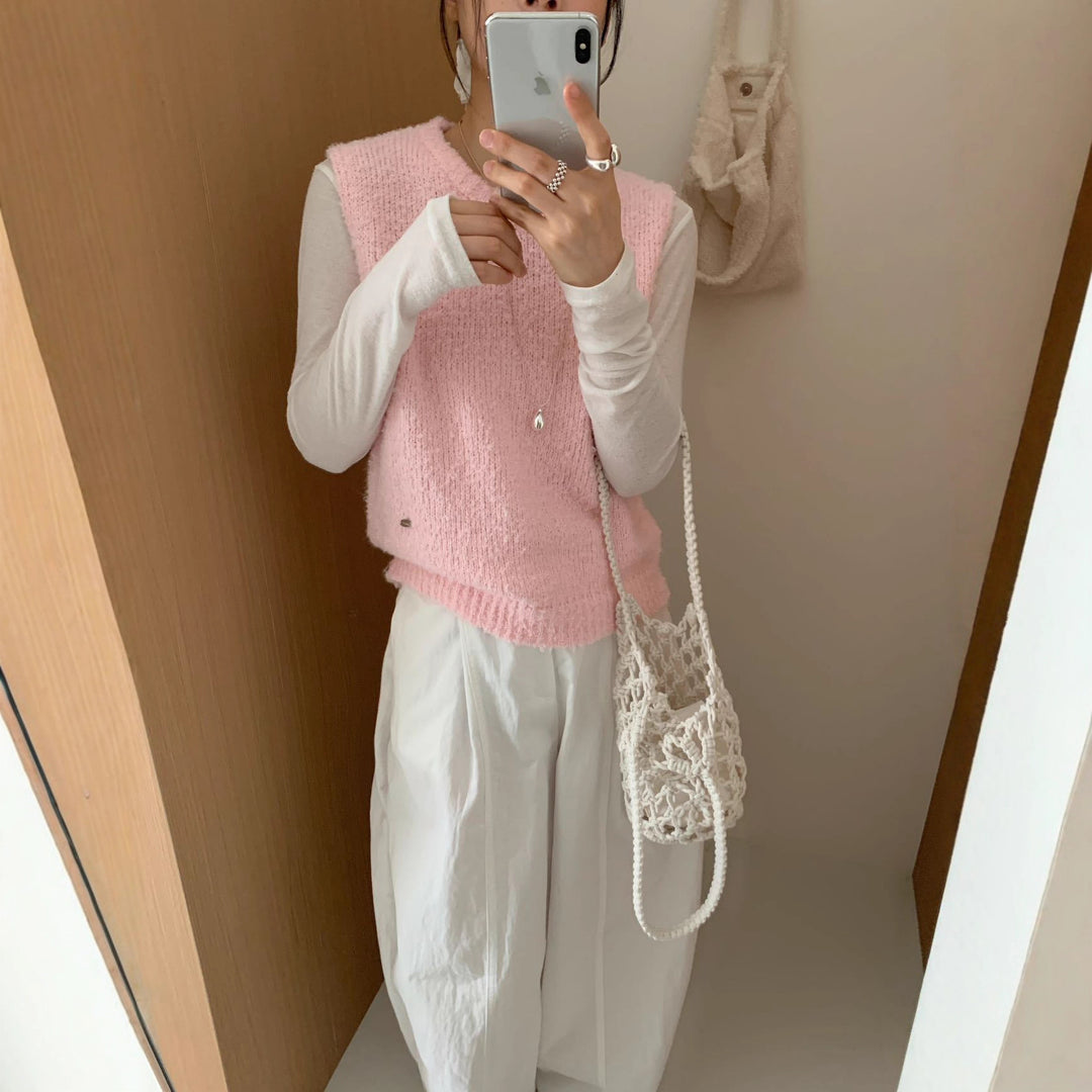 Damen Strickweste mit weichem, flauschigem Material und modernem Schnitt EB