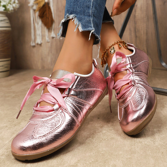Damen Sportliche Sneaker mit glänzendem Metallic-Obermaterial und bequemer Schnürung EB