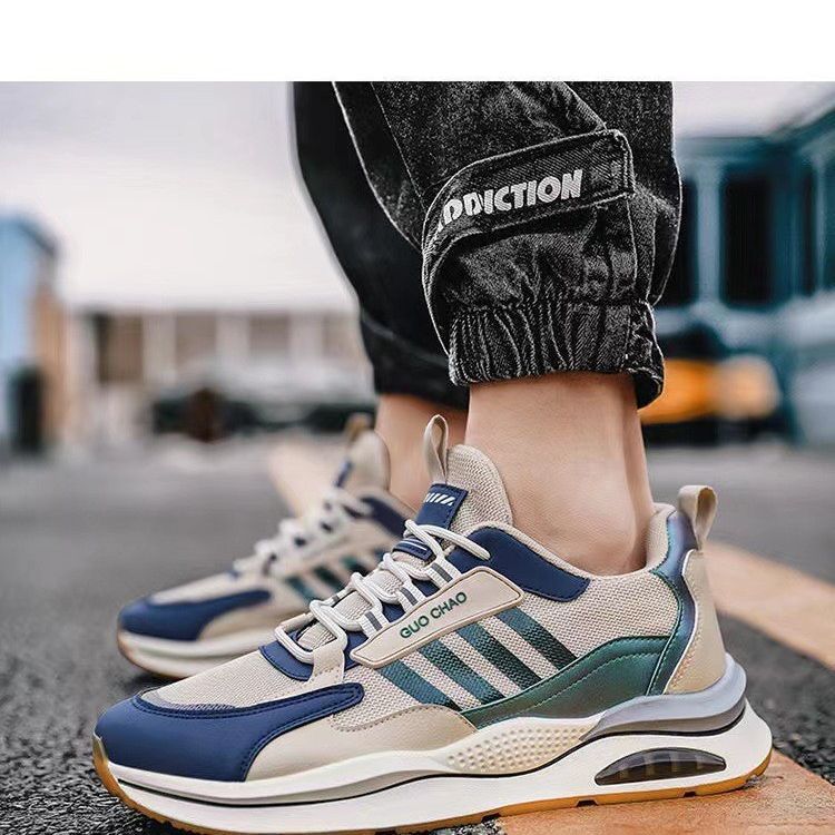 Damen Sportliche Sneakers mit modernem Dämpfungssystem EB