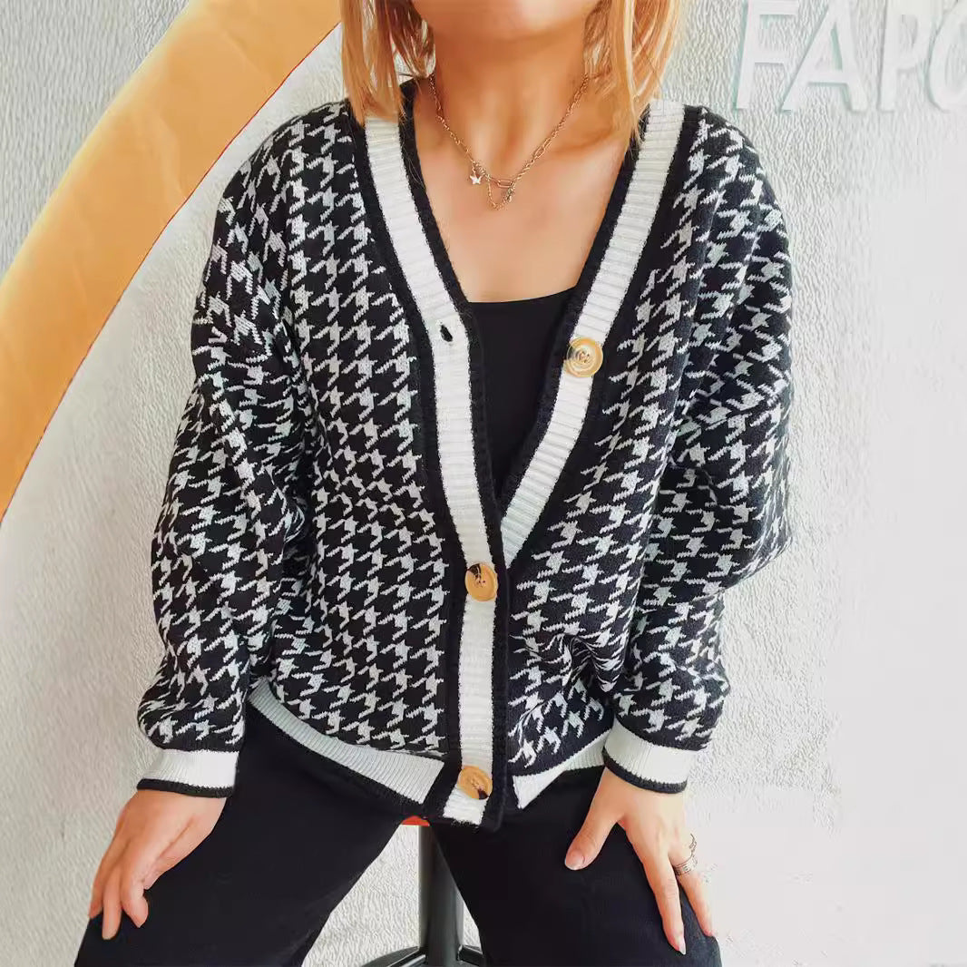 Damen oversized Strickjacke im klassischen Hahnentrittmuster EB