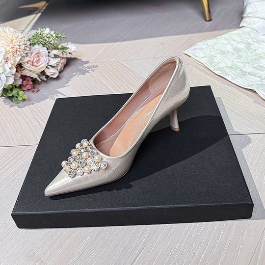 Damen elegante spitze Pumps mit strassverzierter Schleife EB