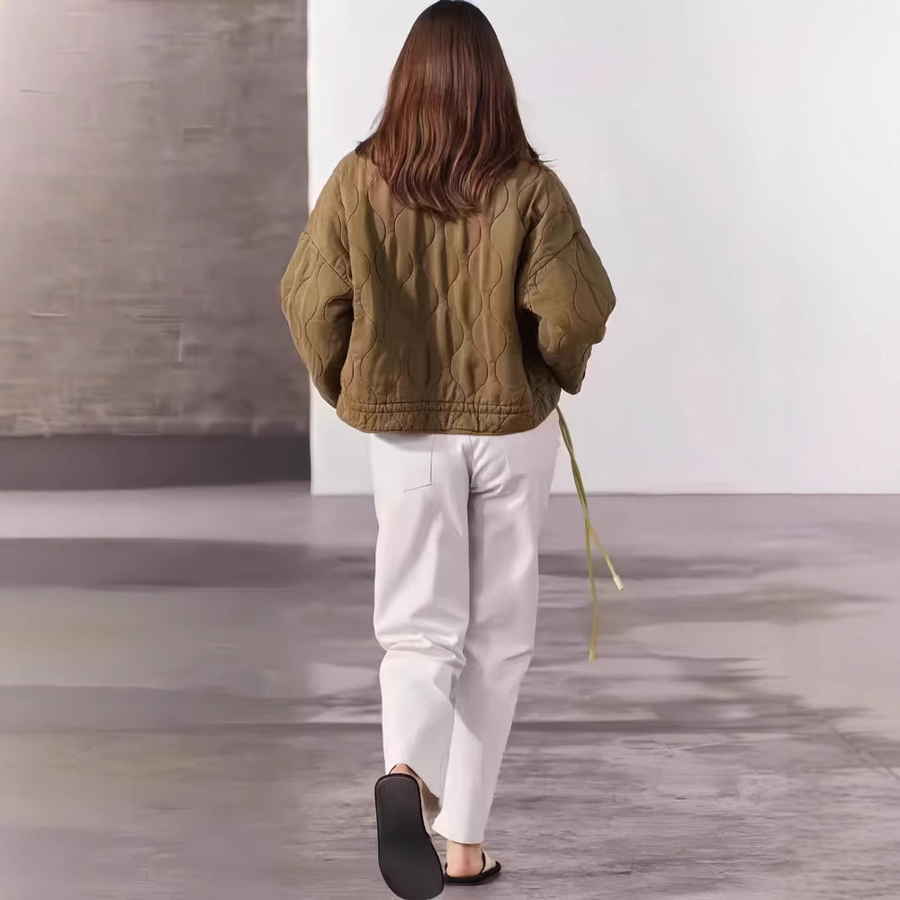 Damen gesteppte Oversized-Jacke mit hohem Kragen und elastischem Bund EB