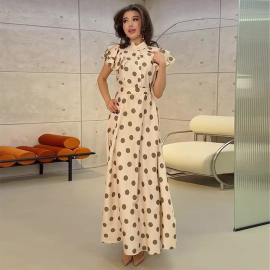 Damen Maxikleid mit voluminösen Rüschendetails und polka-dot Muster EB