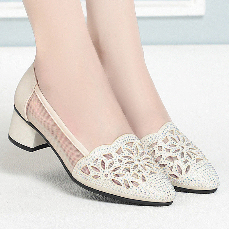 Damen Elegante und luftige Ballerinas mit floralem Lochdesign EB