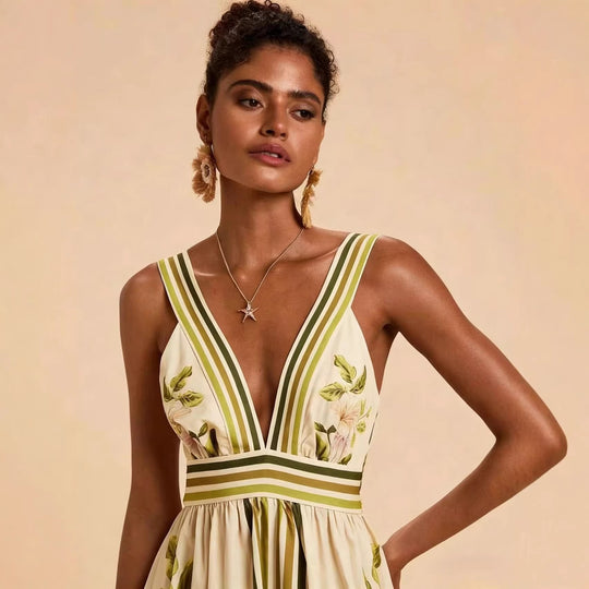 Damen Maxikleid mit tiefem V-Ausschnitt und floralem Design EB