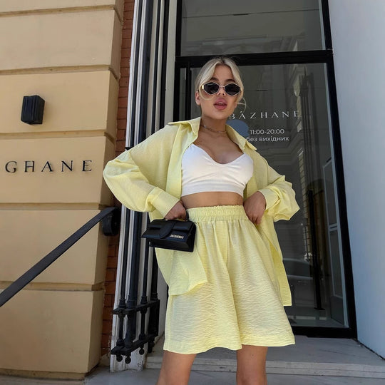 Damen Zweiteiliges texturiertes Loungewear‑Set mit Oversized‑Hemd und elastischer Taillen‑Shorts EB