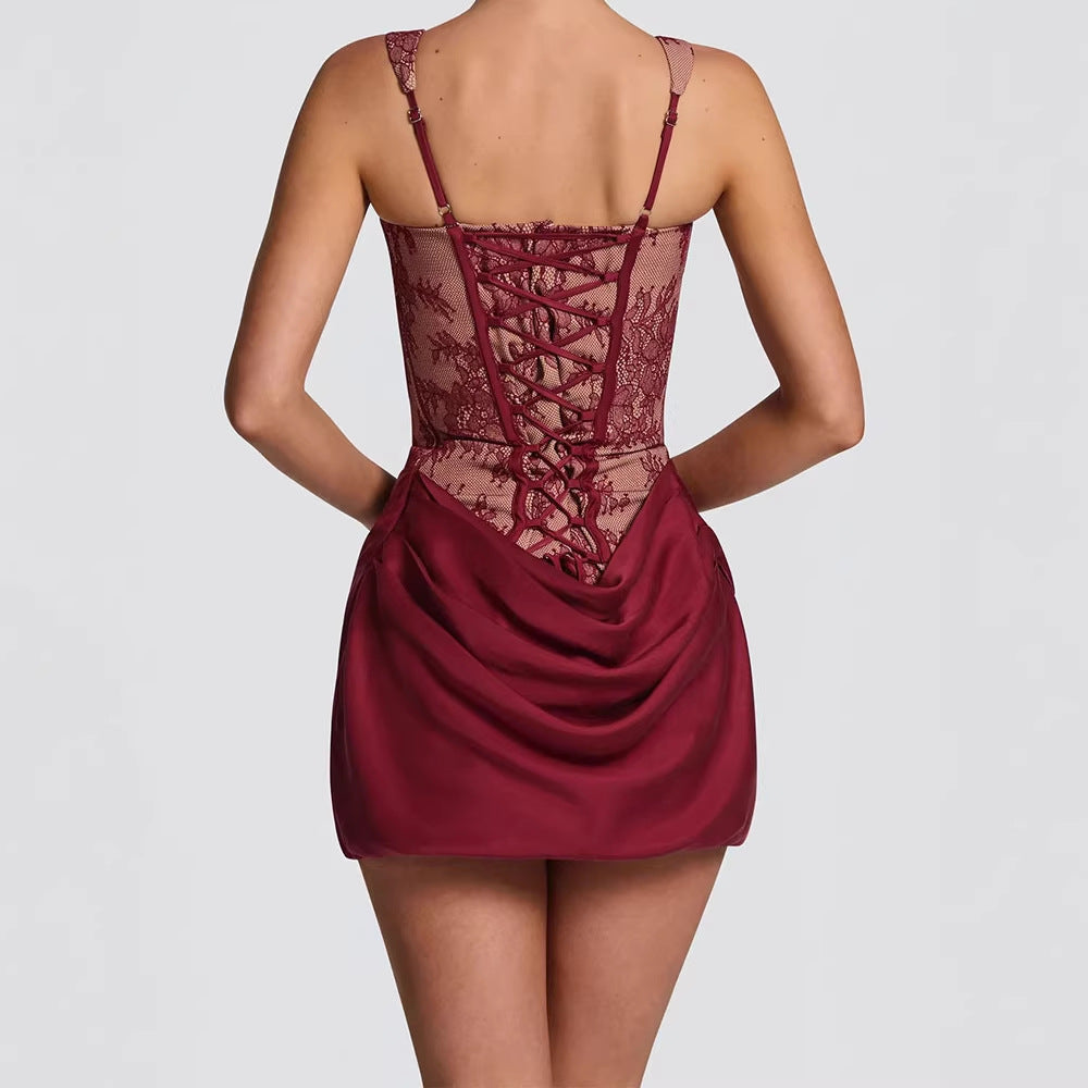 Damen Spitzenbody mit figurbetonter Minirock EB