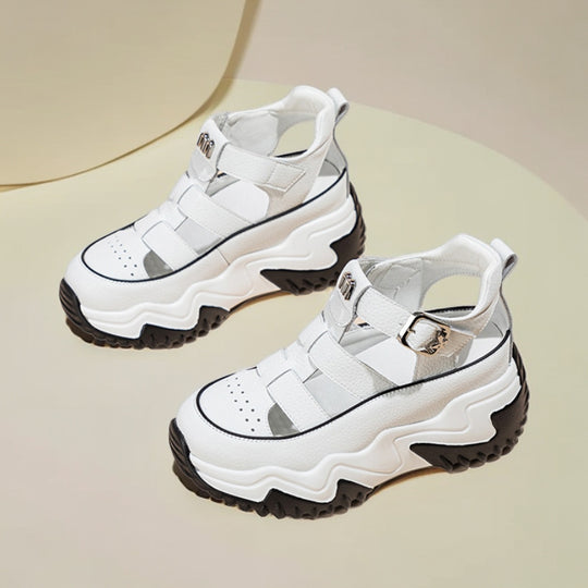 Damen Sportliche Sandalen mit rutschfestem Profil und angepasstem Riemendesign EB