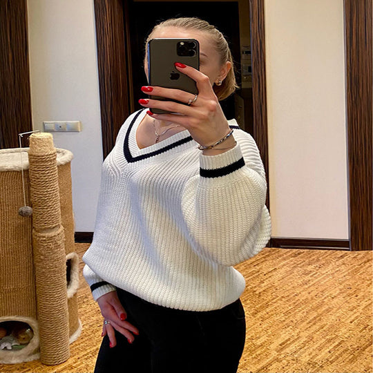 Damen V-Ausschnitt Pullover mit kontrastierenden Streifen EB