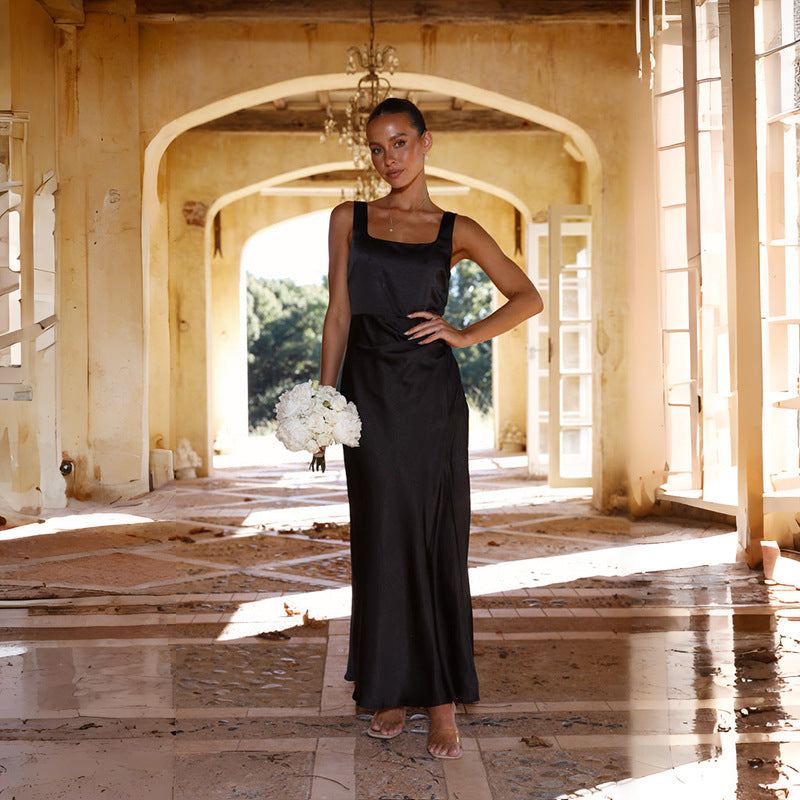 Damen Abendkleid mit hohem Schlitz und schicker Silhouette EB