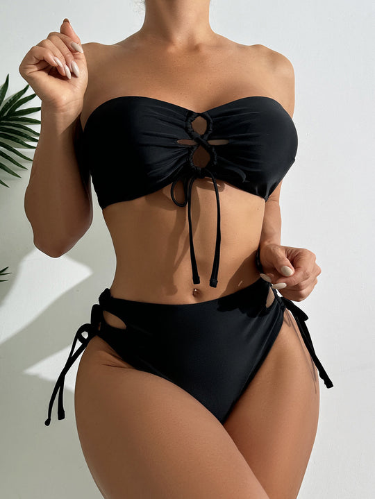 Damen Bandeau-Bikini mit raffinierten Schnürdetails EB