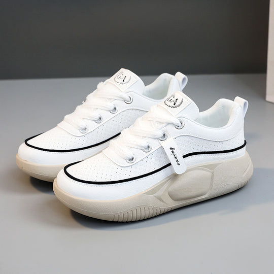 Damen Sportliche Sneakers mit atmungsaktiven Mesh-Einsätzen und rutschfester Sohle EB