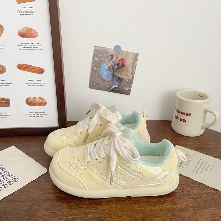 Damen Sportliche Sneakers mit atmungsaktiver Netzstruktur und dämpfender Sohle EB