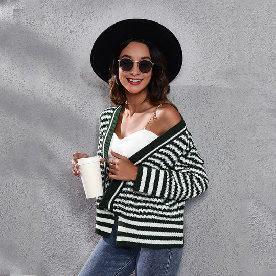 Damen Grobstrickpullover mit modischem Wellenmuster und weitem Schnitt EB