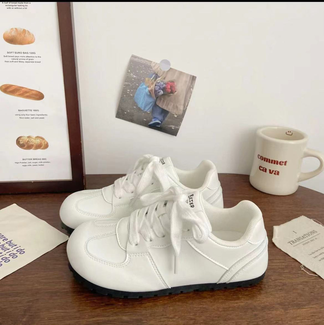 Damen Bequeme Freizeitsneaker mit atmungsaktiver Oberflächenstruktur und rutschfester Sohle EB