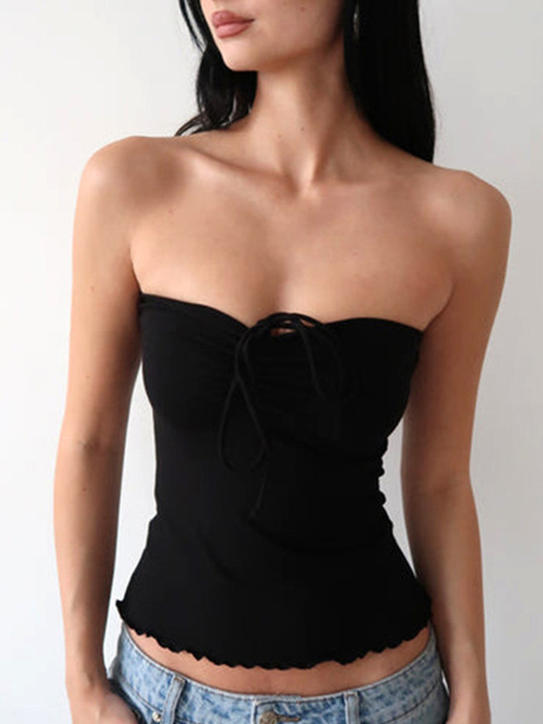 Damen Bandeau-Top mit zarten Rüschendetails und verstellbaren Trägern EB