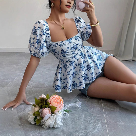 Damen Raffiniertes Oberteil mit Puffärmeln und floralem Design EB