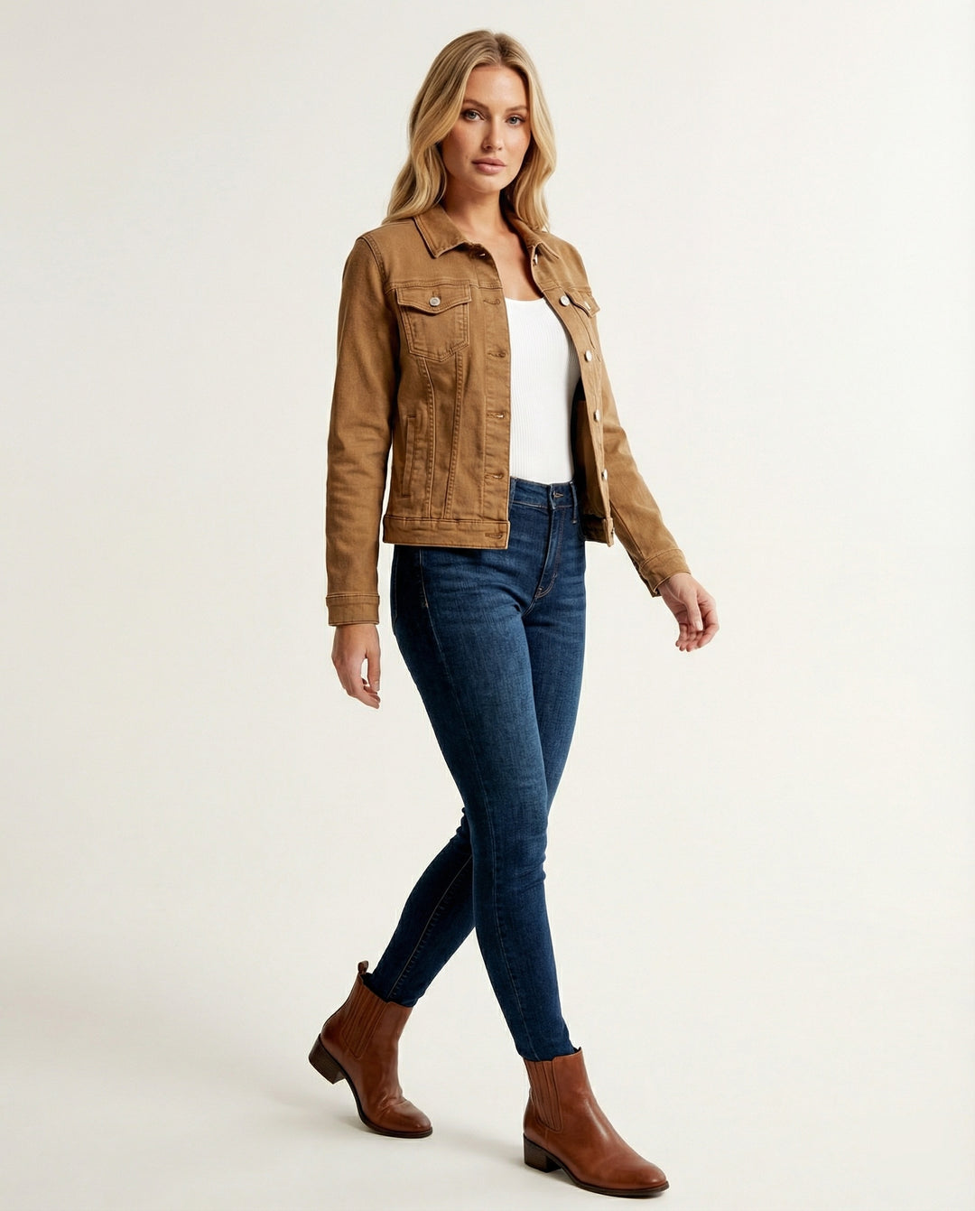 Damen Mode kurze klassische Jeansjacke mit aufgesetzten Brusttaschen und verkürztem Saum EB
