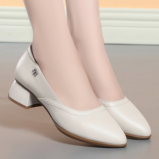 Damen klassische Pumps mit elegantem Blockabsatz und modischem Cut-Out-Design EB