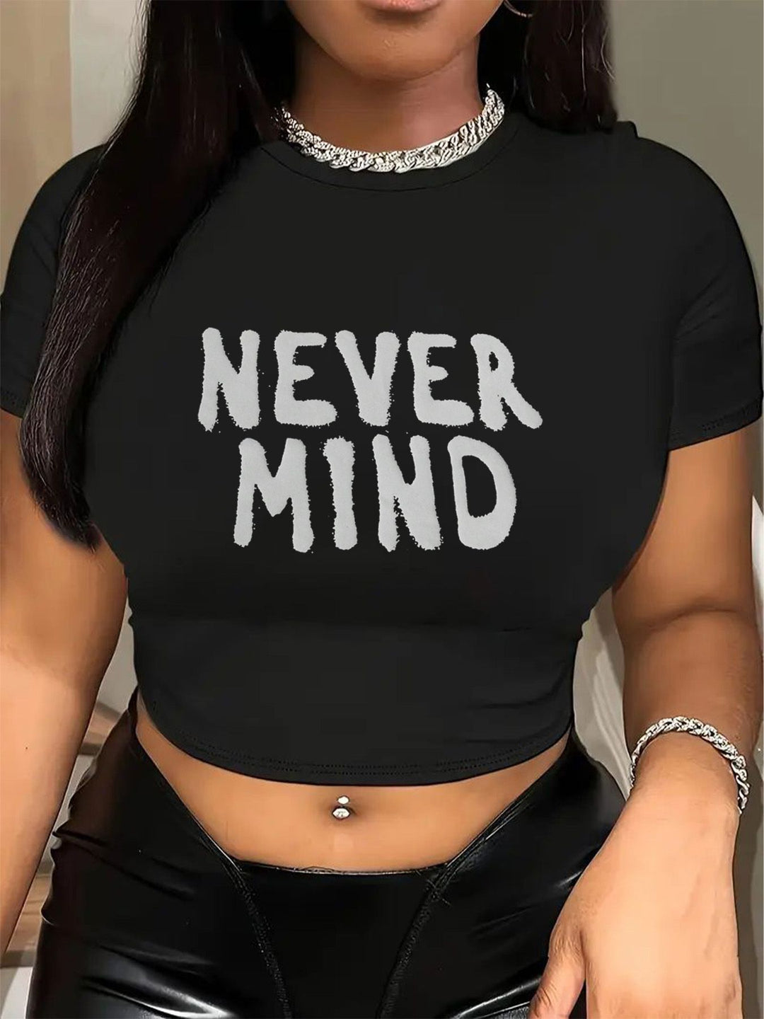 Damen Crop-T-Shirt mit auffälligem Statement-Print EB 1777452337