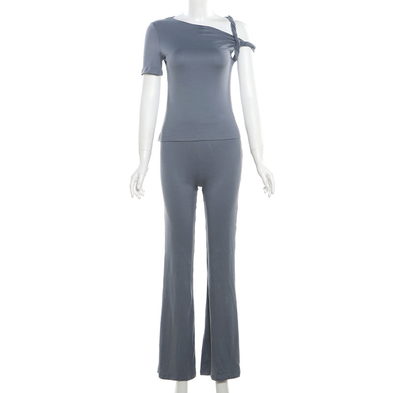 Damen Eleganter Einteiler mit asymmetrischem Schnitt und geschmackvollem Detail EB
