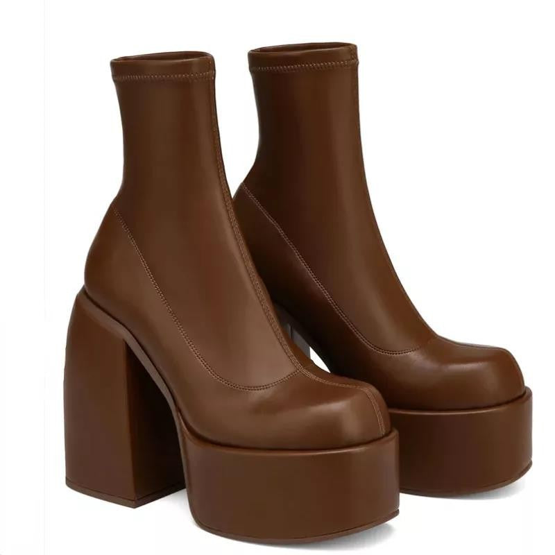 Damen nan Plateau-Stiefelette mit hohem Blockabsatz, nahtlosem Stretchschaft und robuster Laufsohle EB