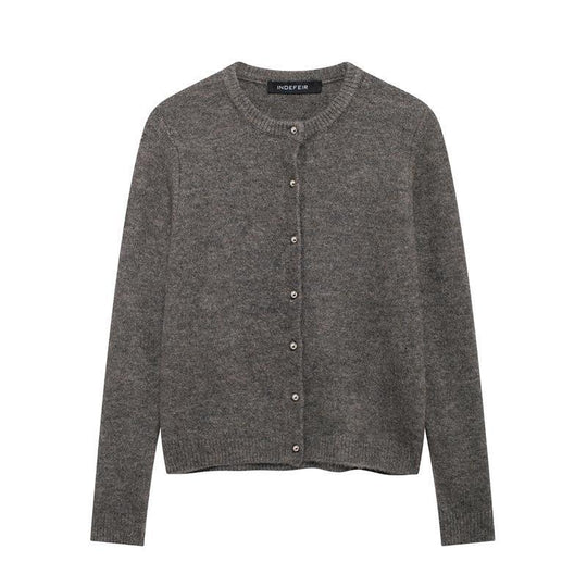 Damen Strickjacke mit feinen Knopfdetails und klassischem Rundhalsausschnitt EB
