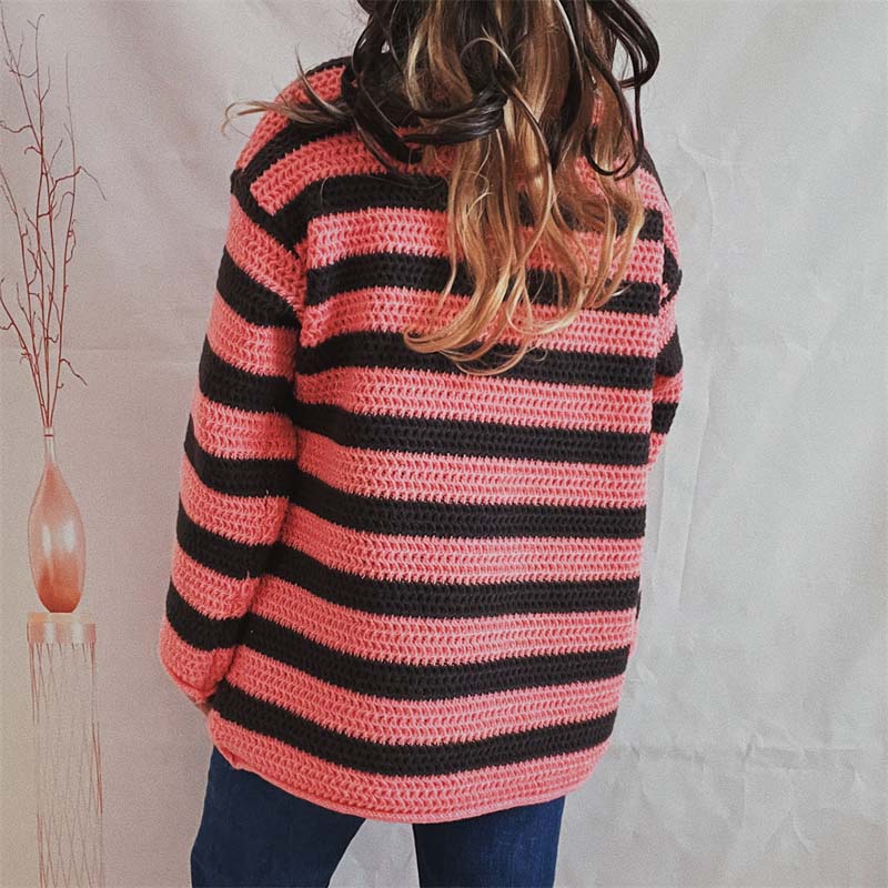 EB | Gestreifter Strickpullover Mit Sanften Farben