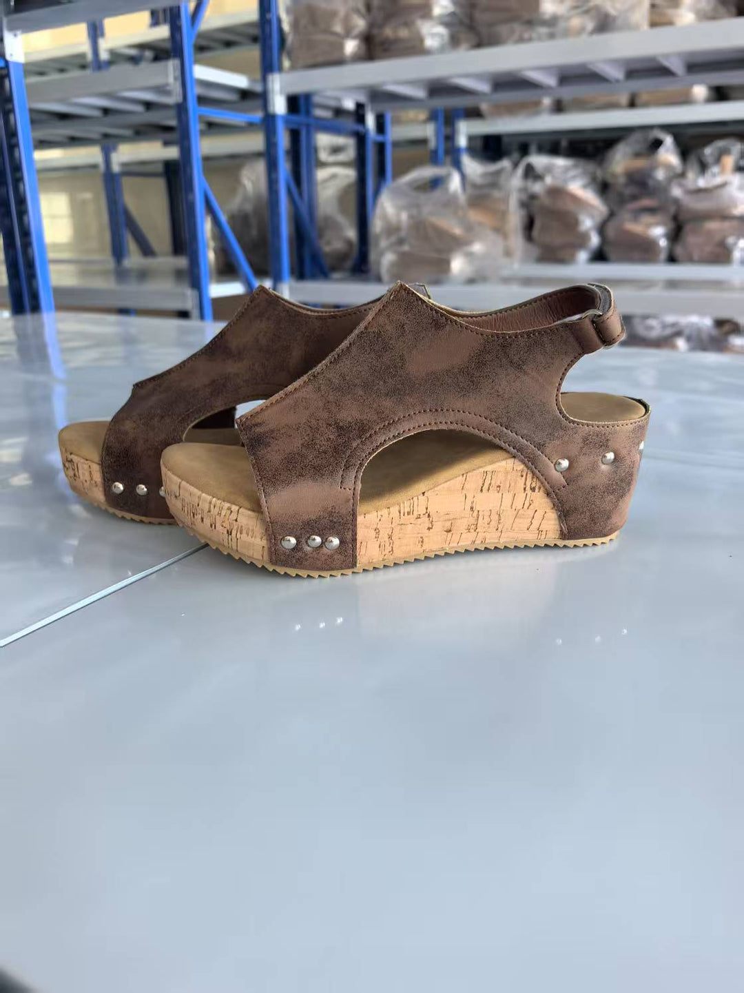 Damen Wedge-Sandalen mit ergonomischer Fußbettung und modischem Korkdesign EB