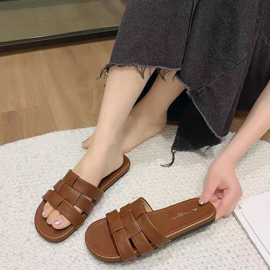 Damen bequeme Pantoletten mit glänzenden Riemen EB