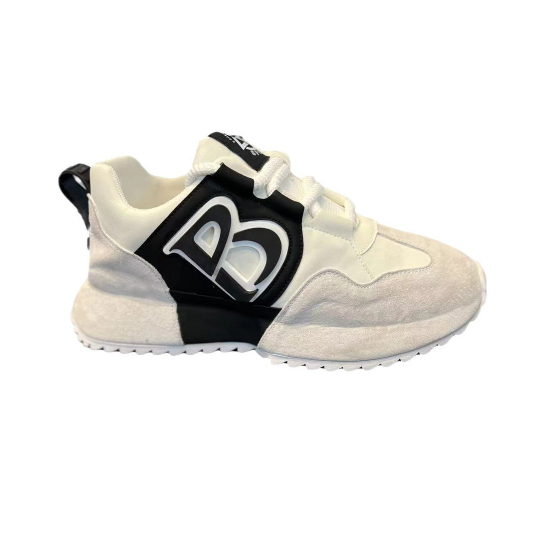 Damen Sportliche Sneaker mit griffiger Sohle und modernen Akzenten EB