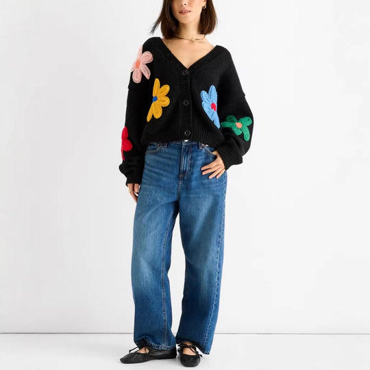 Damen Cardigan mit dreidimensionalen Blumenapplikationen und V-Ausschnitt EB