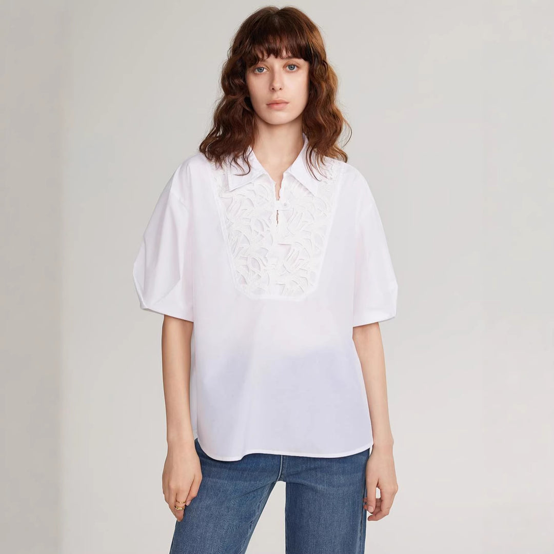 Damen Elegante Bluse mit traumhaftem Stickdesign und Knopfdetails EB