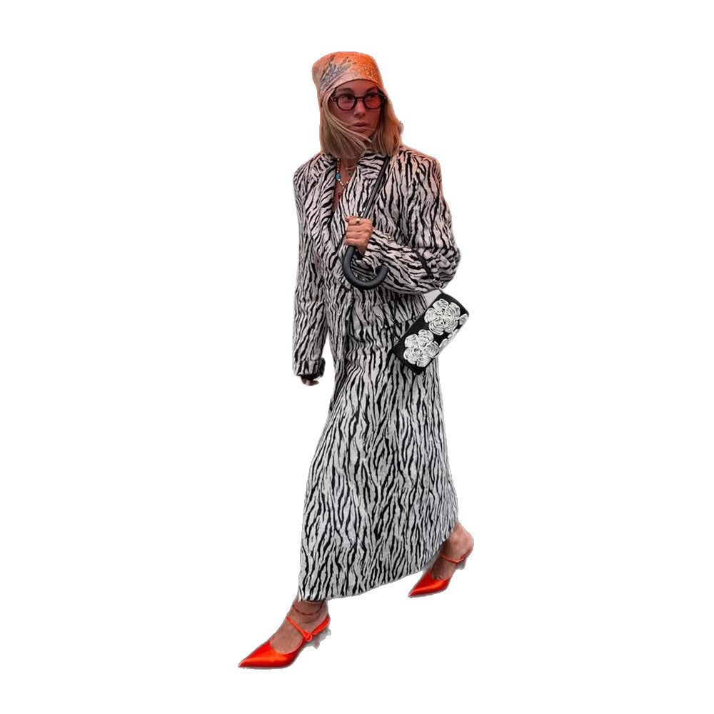 Damen modischer Langmantel mit animalischem Print EB