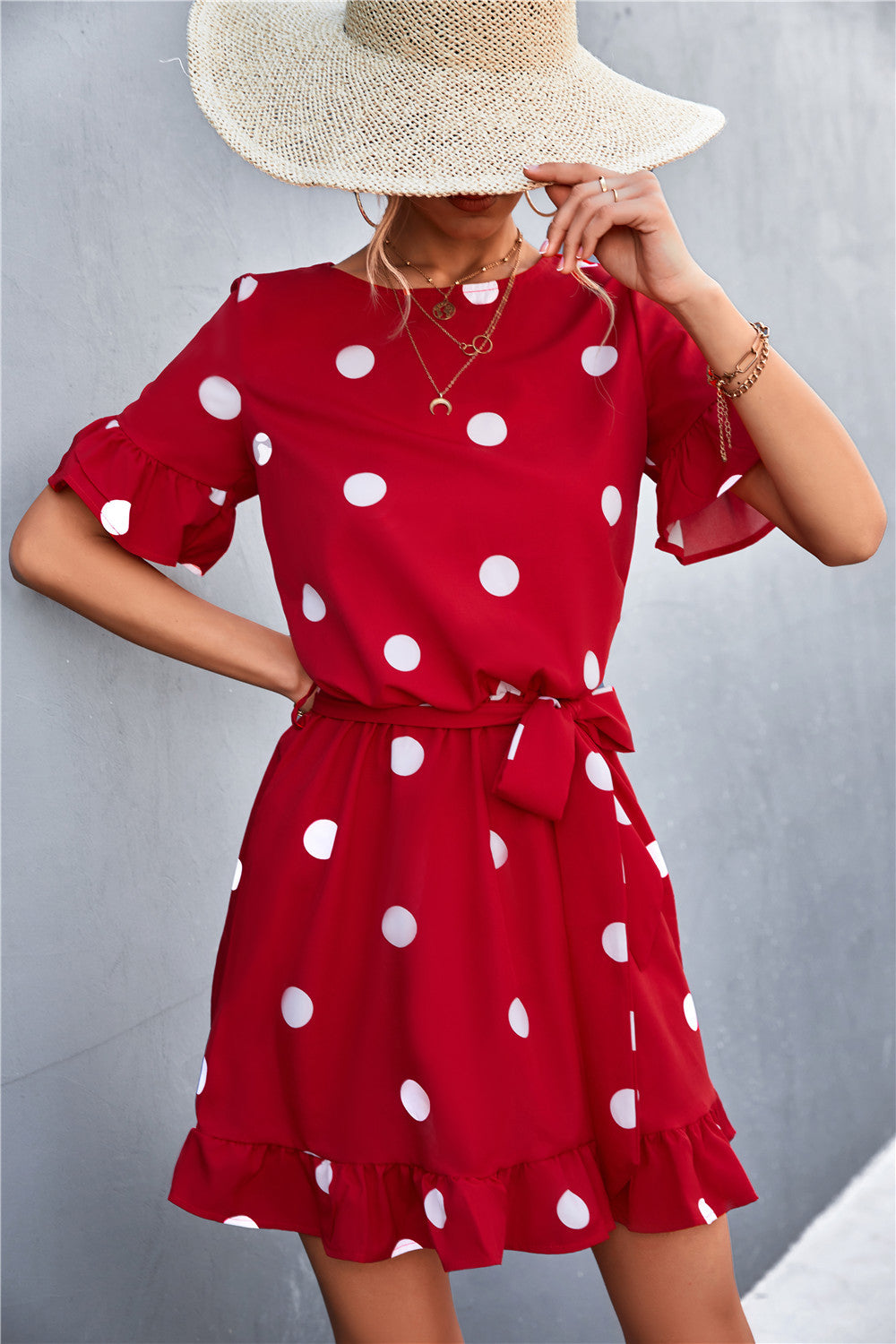 Damen Ballonkleid mit voluminösen Rüschensäumen und tailliertem Gürtel EB