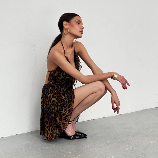 Damen verspieltes Minikleid mit Leopardenmuster und Rüschen EB