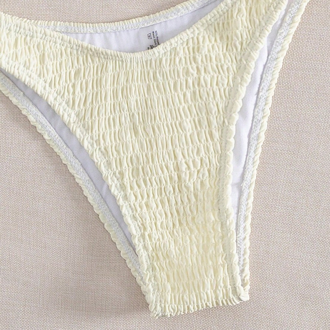 Damen Bandeau-Bikini mit Rüschendetails und modischem Schmuckakzent EB